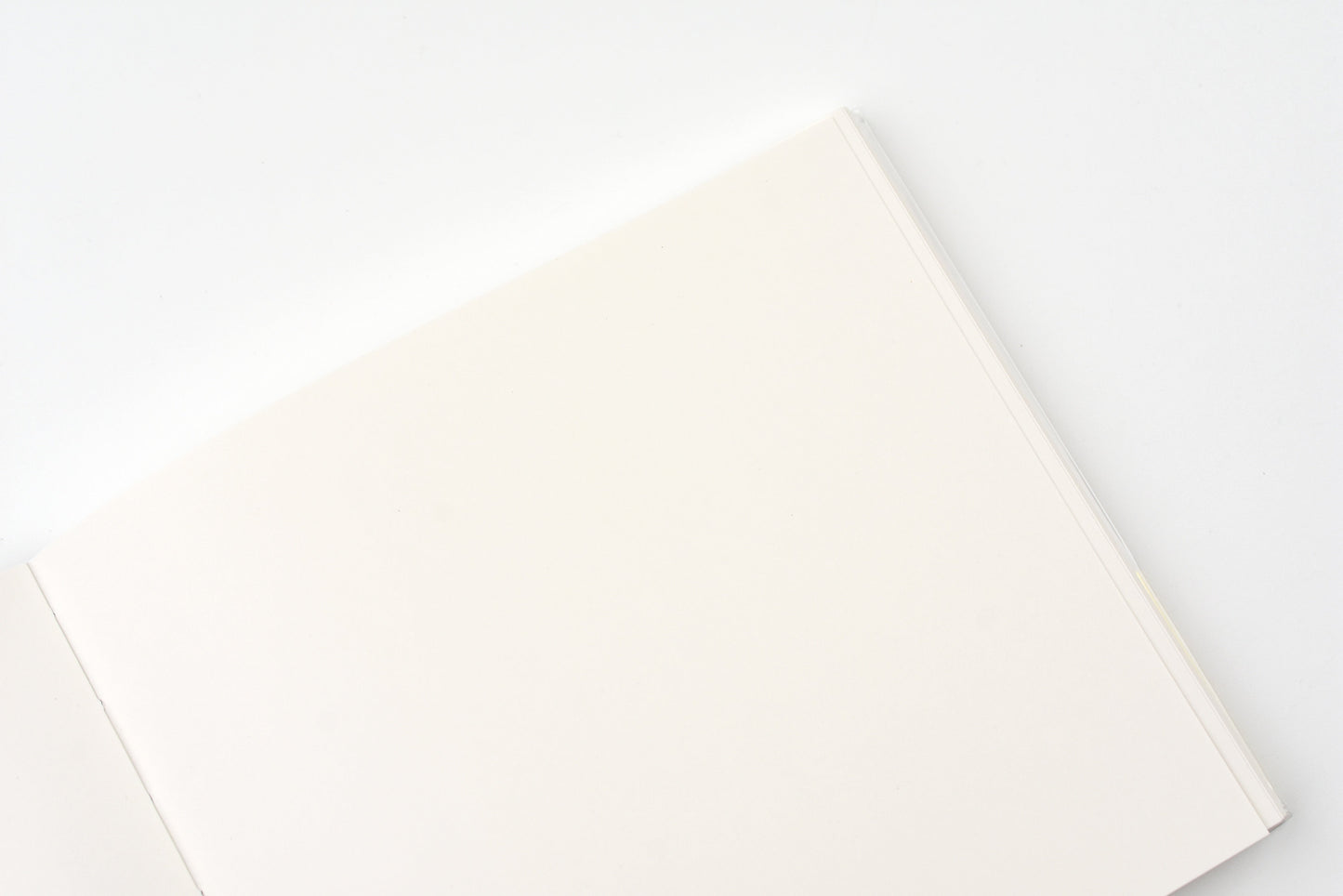 Apica Premium C.D. Notebook - Horizontal - Plain