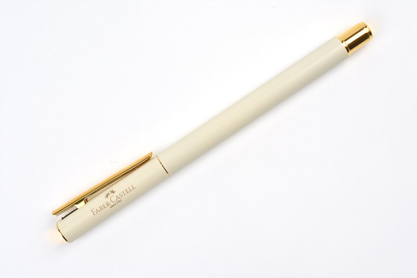 Faber-Castell - Design Neo Slim Gold Fountain Pen - Marshmallow - Limited Edition