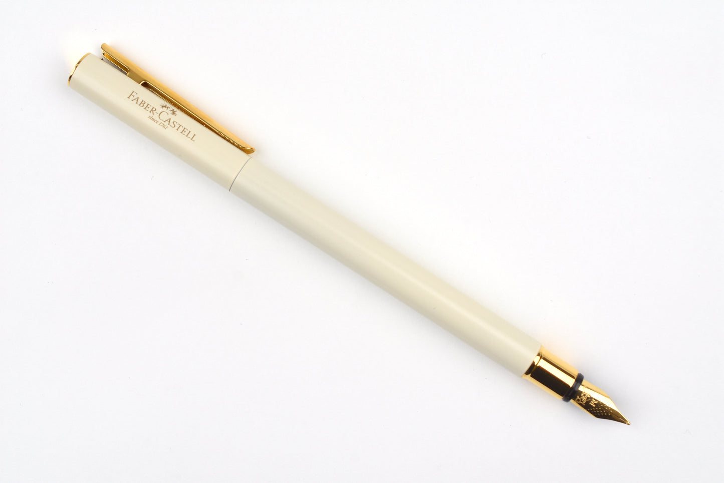 Faber-Castell - Design Neo Slim Gold Fountain Pen - Marshmallow - Limited Edition