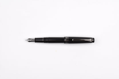 BUNGUBOX Original Fountain Pen - The Mini Witch