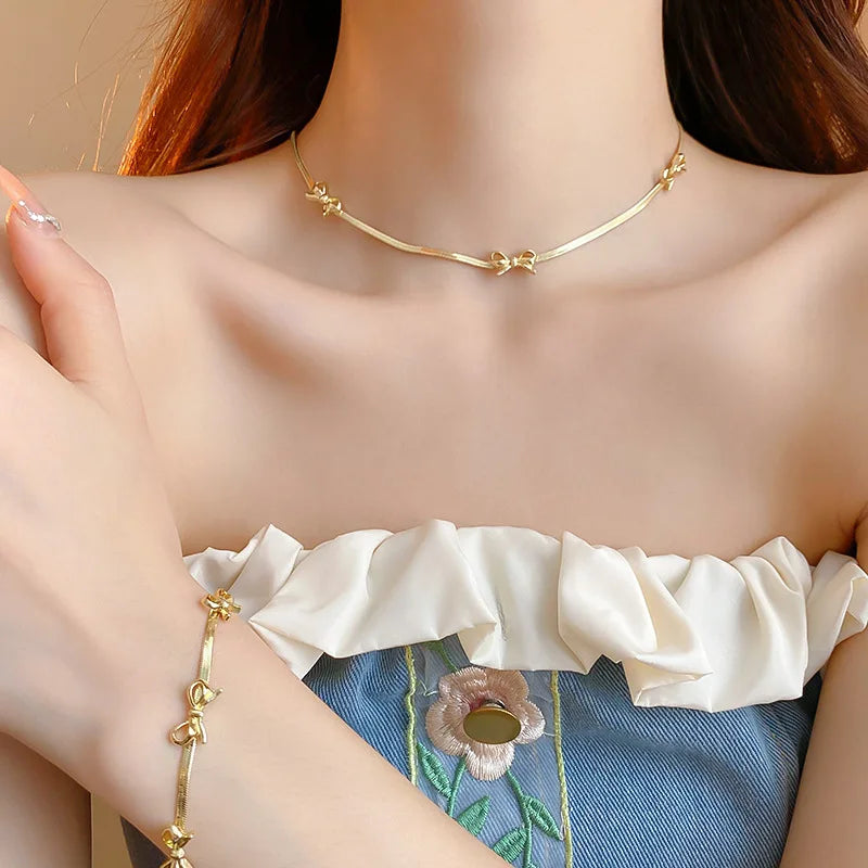 Silver Color Color Bowknot Bracelets for Women Girls Sparkling Delicate Chains Blade Chokers Necklaces Party Dress Jewelry Gifts