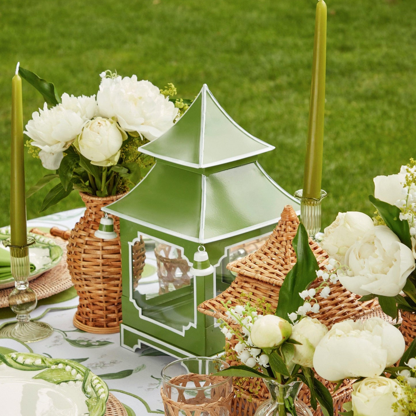 Apple Green Pagoda Lantern Set