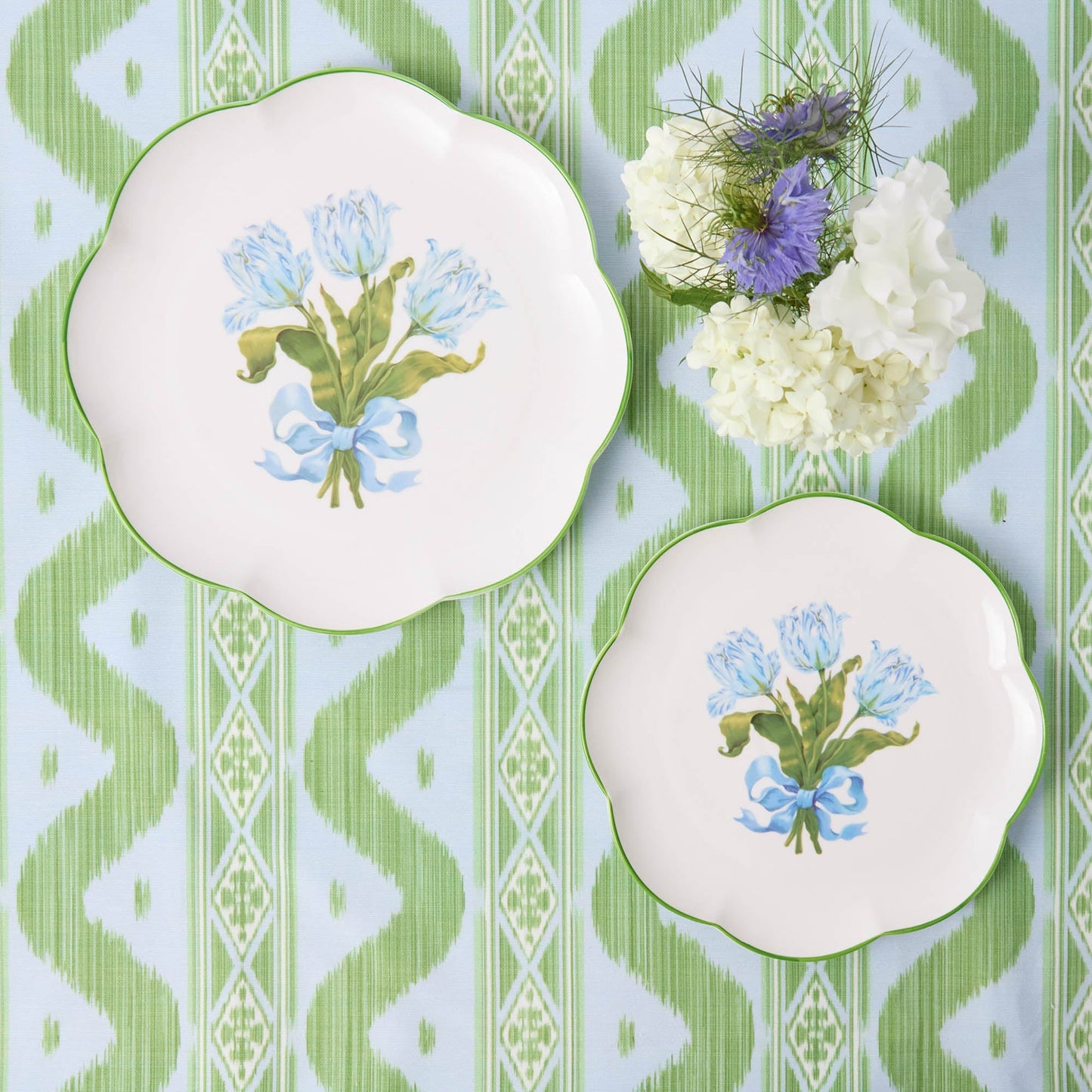 Blue Tulip Starter Plates (Set of 4)