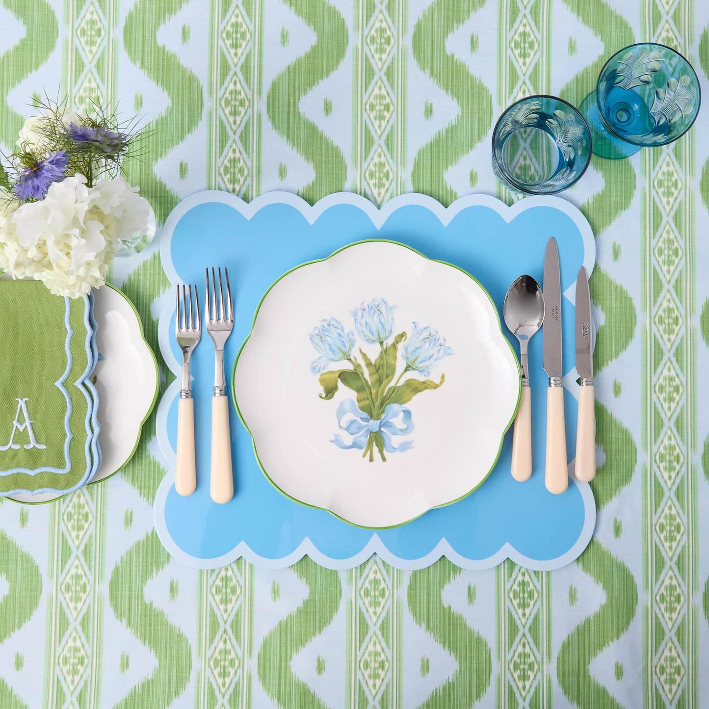 Blue Tulip Dinner Plates (Set of 4)