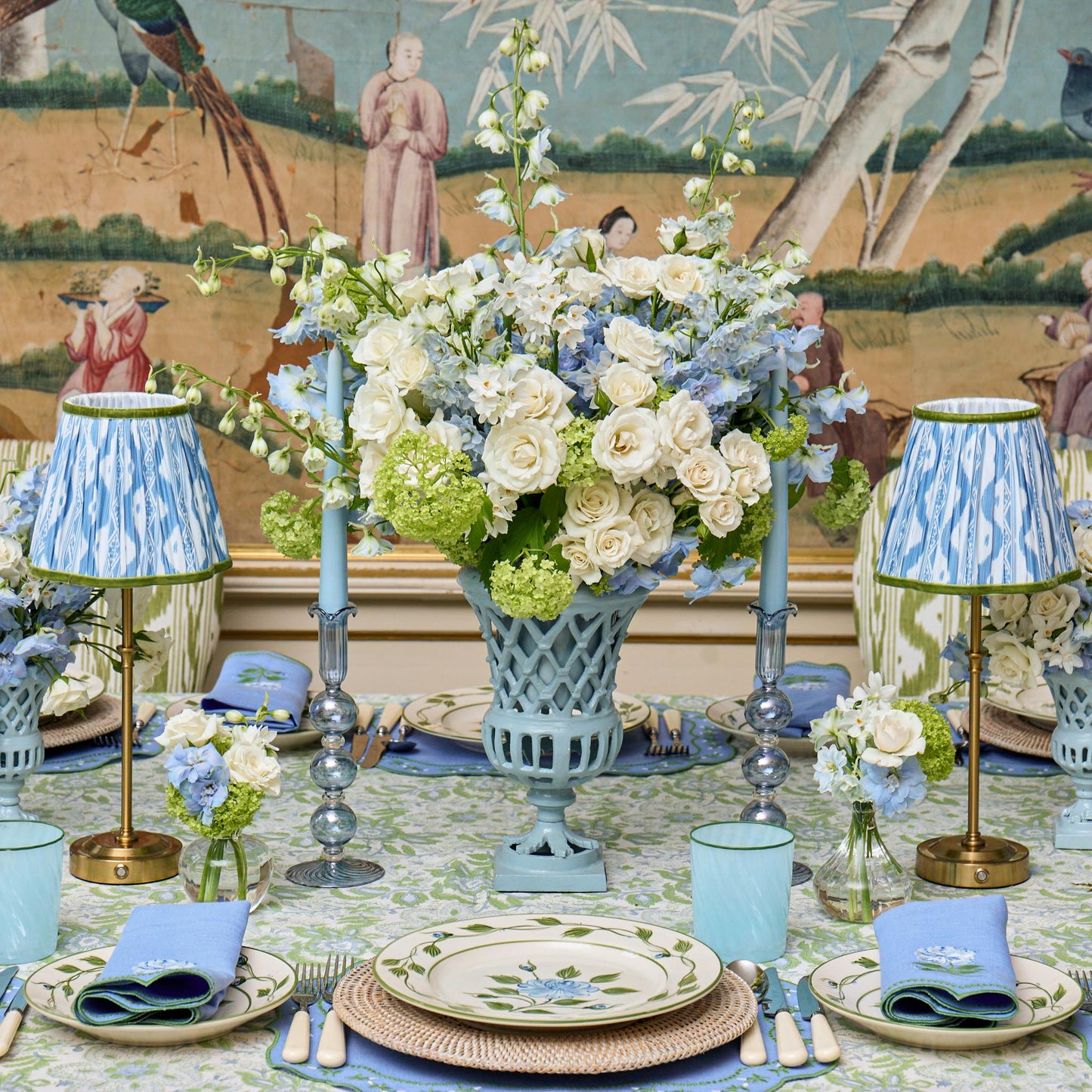 Blue Rose Bud Dinner & Starter Plates (Set of 8)