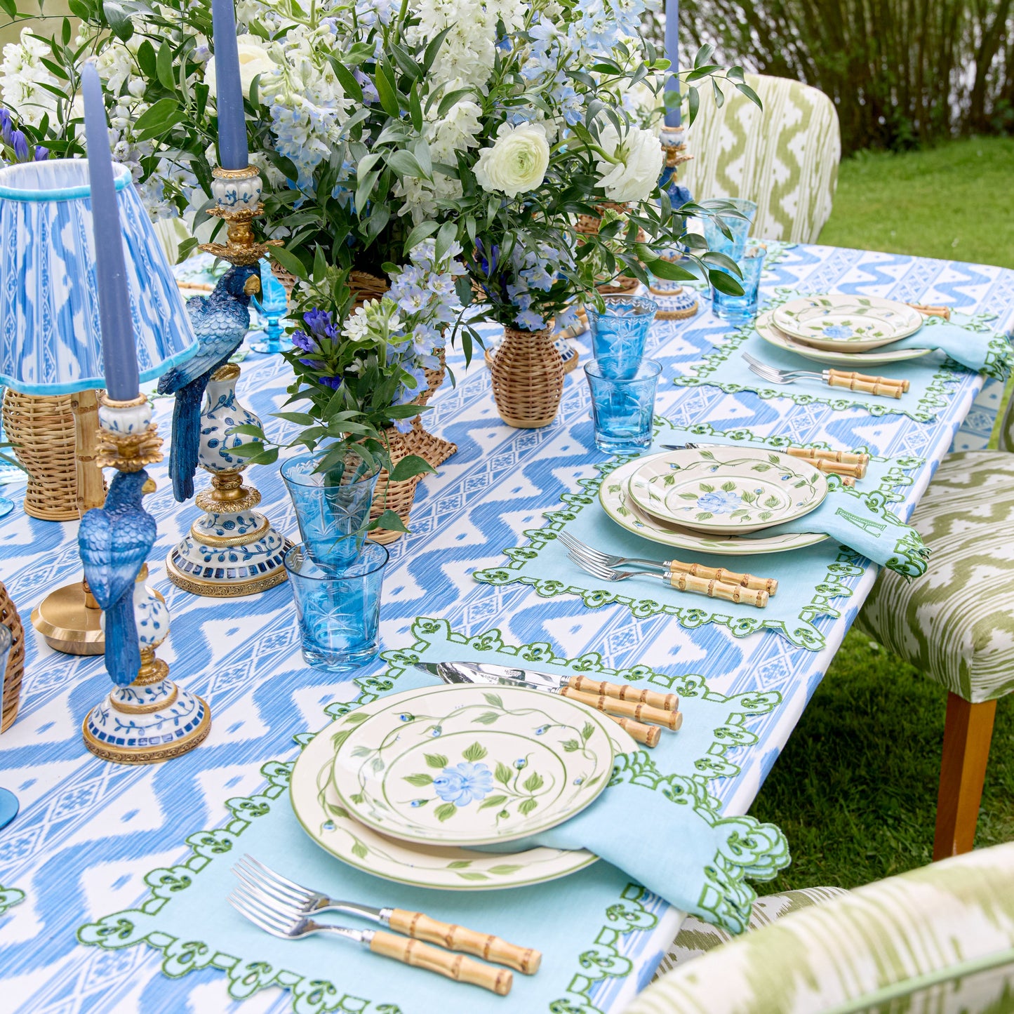 Blue Rose Bud Dinner & Starter Plates (Set of 8)