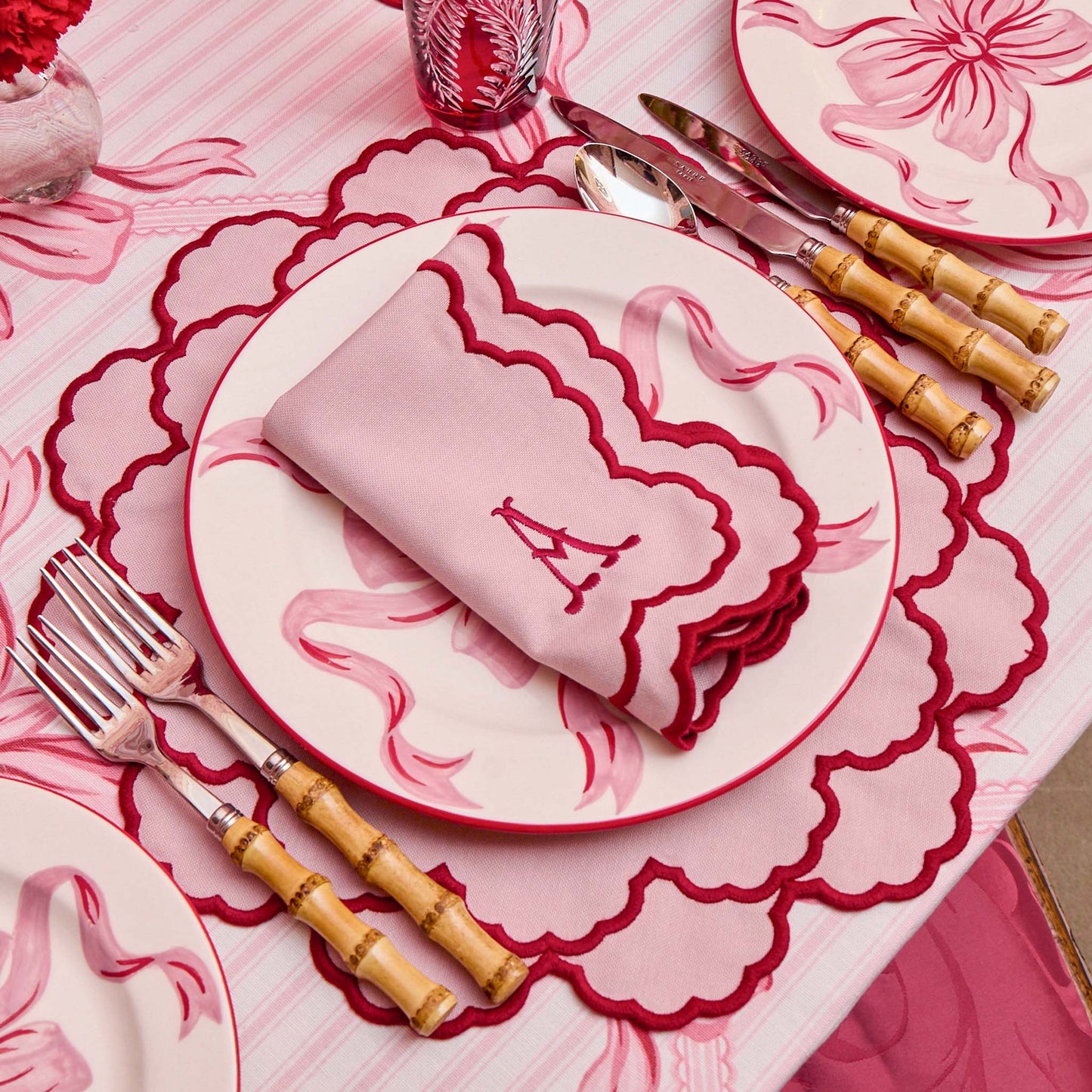 Pink & Red Lily Napkins (Set of 4)