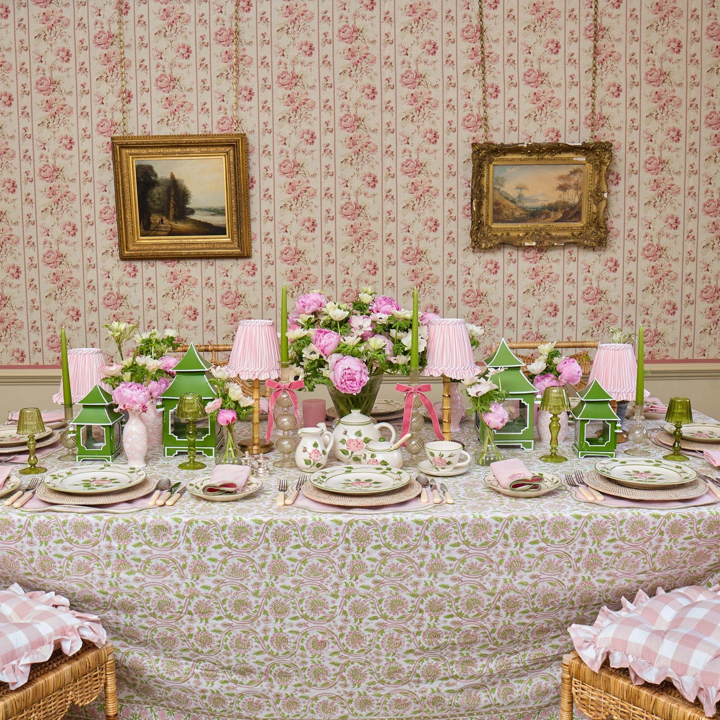 Rose Bud Dinner Plates (Set of 4)